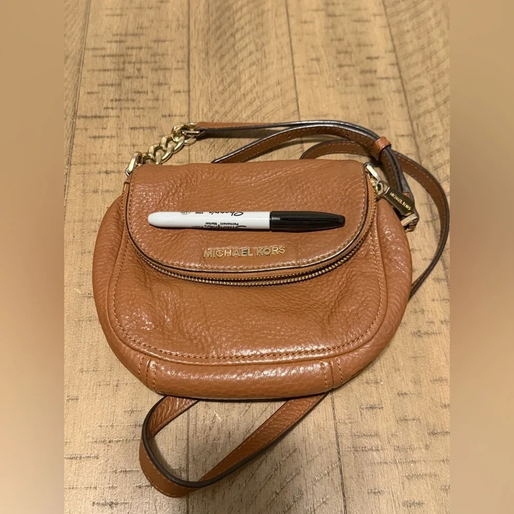 Michael Kors Bedford Flap Leather Gold Chain Small Mini Crossbody Bag - Picture 6 of 6